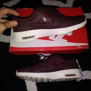 Nike Burgundy Leather Thea